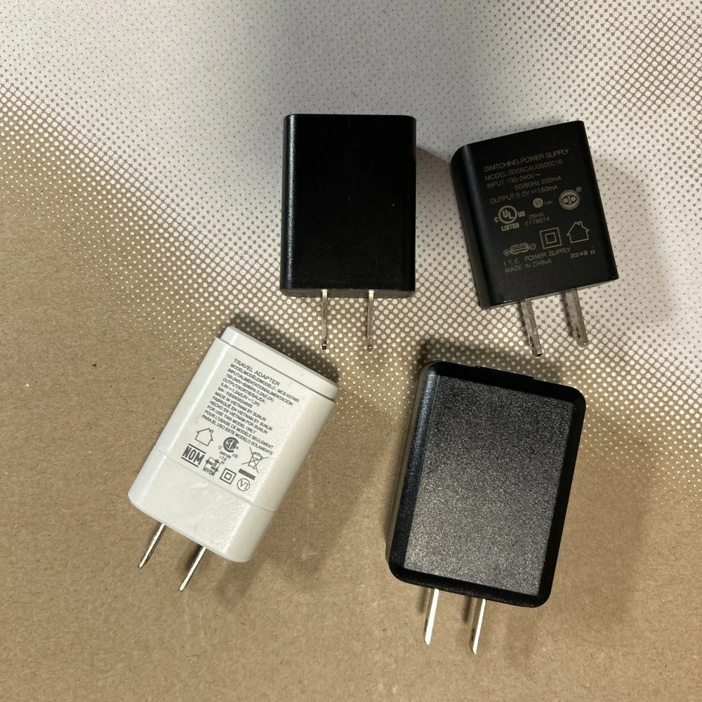 Lot of 4 USB Wall Charger Power Adapters LG MCS-V01WR 2.0A Black White Blocks